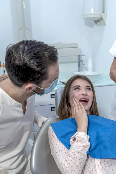 Best Emergency Gum Treatment in Fifth Street, TX